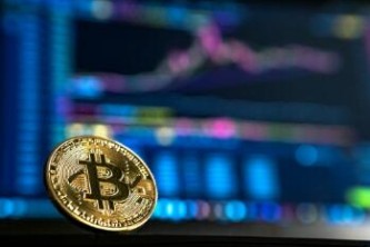 比特币产生分叉的原因是什么？
